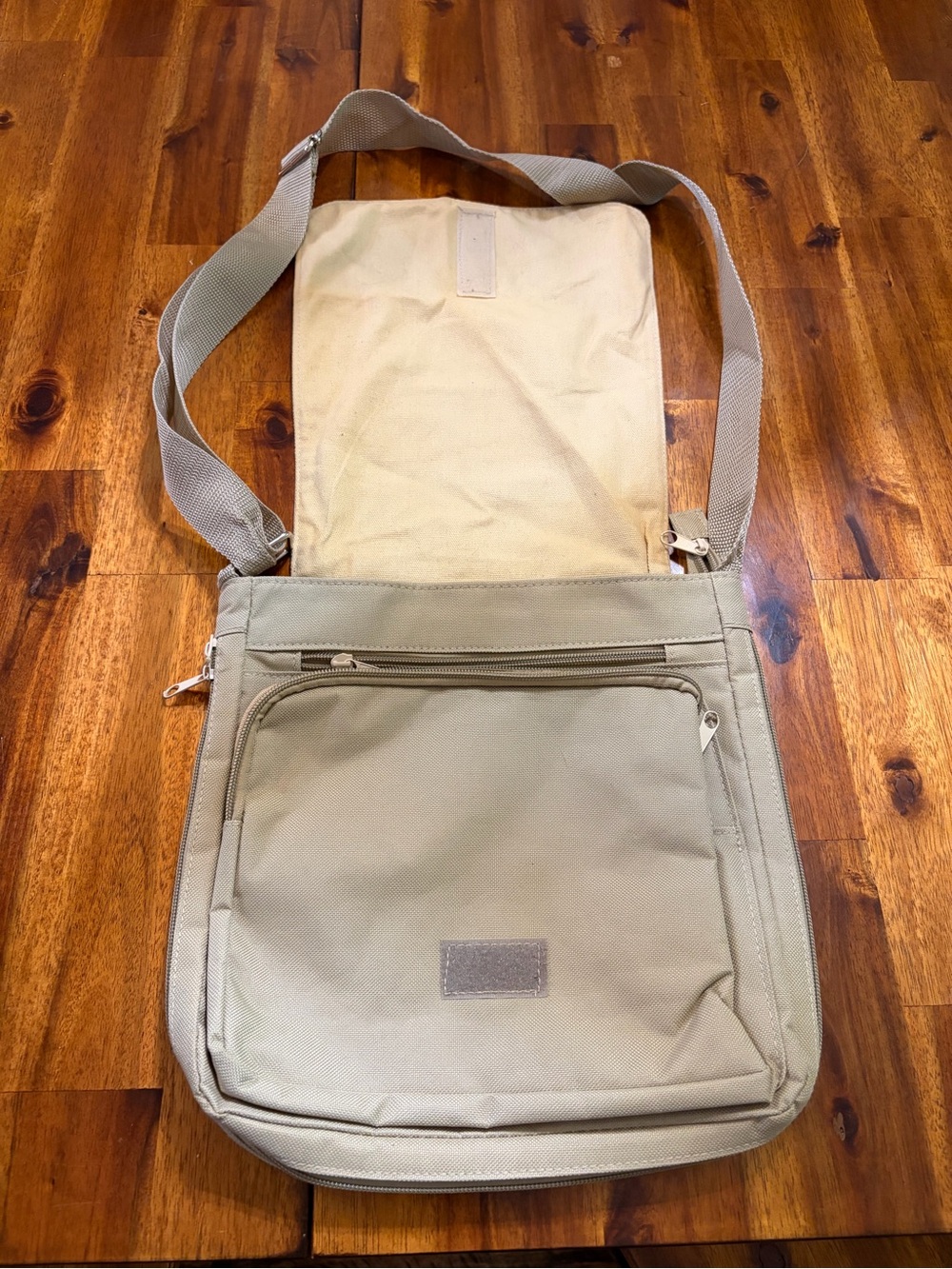 NEW Paleontology Dinosaur Skeleton Canvas Messenger Bag &Matching Fossil Lanyard - Picture 3 of 7